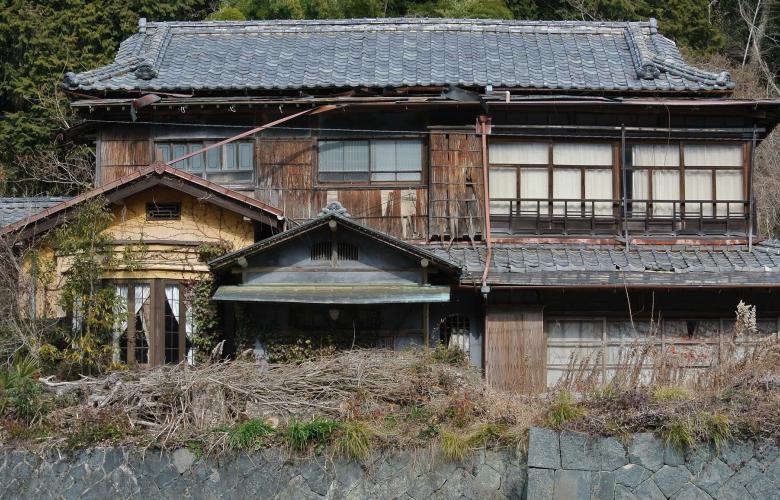 أحد البيوت المهجورة في اليابان | Credit: m-louis - Flickr